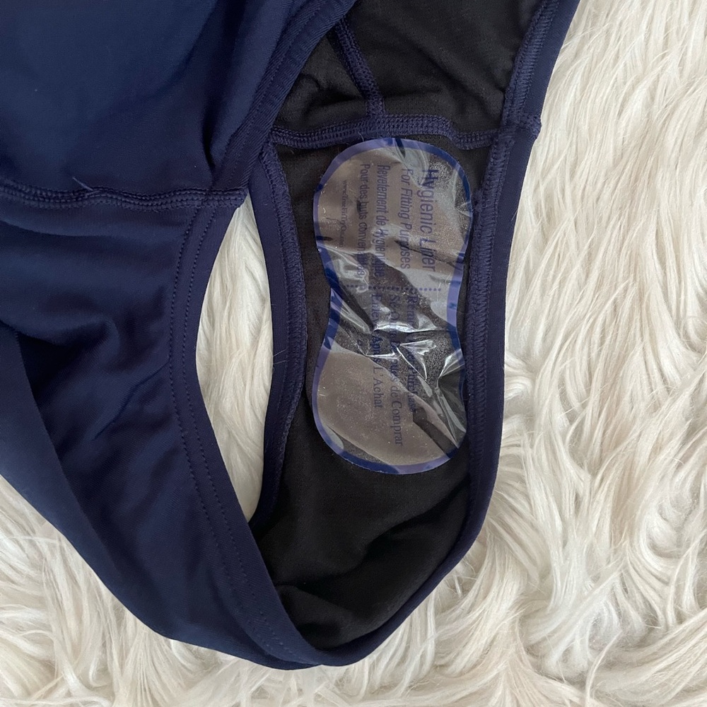 {TYR} Durafast MaxFit Performance One Piece Swimsuit in Navy - Womens 38 (XL) - Picture 8 of 12
